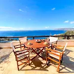 Grand Blue Terrace - Island House By Hostandros Batsi