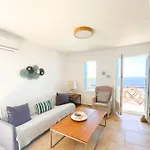 Grand Blue Terrace - Island House By Hostandros Mpatsi