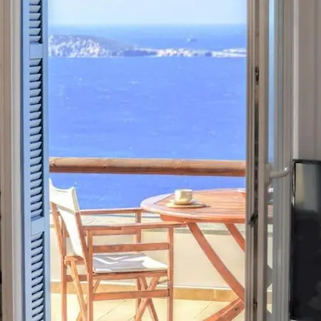 Grand Blue Terrace - Island House By Hostandros * Batsi