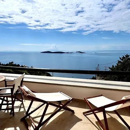 Grand Blue Terrace - Island House By Hostandros *