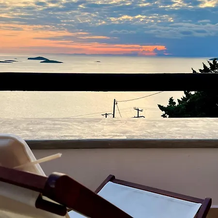 Grand Blue Terrace - Island House By Hostandros Dom wakacyjny
